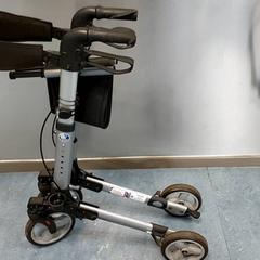 Transport - Rollator, rapporterat av Centraal magazijn med iLost