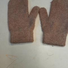 Kesztyű, amint azt IKEA Furuset az iLost segítségével jelentette.