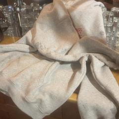 Tröja, rapporterat av Café Leentje med iLost