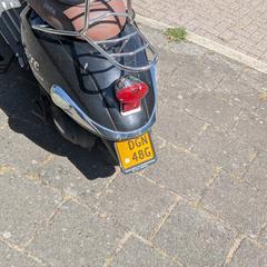 Zwarte scooter, som rapporterats till iLost