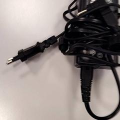 Nabíječka notebooku Zwart, jak nahlášeno Vrije Universiteit Amsterdam pomocí iLost