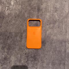 Funda iphone Oranje, segons ha informat Van der Valk Hotel Haarlem mitjançant iLost
