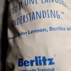 Tasje Beige blauwe letters, as reported by Arriva Friesland / Groningen using iLost