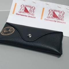 Carteiras, como reportado por Gemeente Utrecht utilizando o iLost