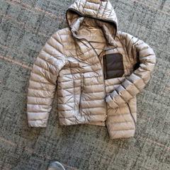 Kurtka, zgłoszono przez Connexxion Amstelveen przy użyciu iLost