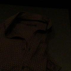 Oblečenie Robert Talbott, ako bolo nahlásené Van der Valk Hotel Amsterdam Zuidas pomocou iLost