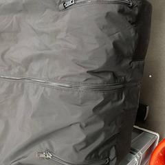 Odzież - Zwarte jas, zgłoszono przez Centraal magazijn przy użyciu iLost