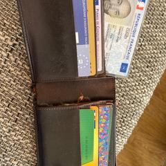 Portemonnee met inhoud، كما تم الإبلاغ عنه عبر iLost