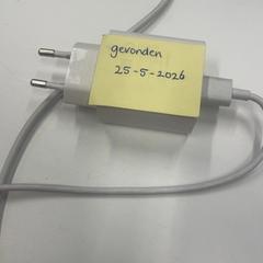 Usb-ladegerät oplader, gemeldet von Universiteitsbibliotheek Universiteitskwartier über iLost