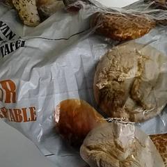 Poltsa Plastiek met broodjes, gisa salatu by Regio Antwerpen - Brussel iLost erabiliz