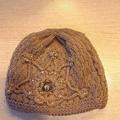 Beanie bruin, amint azt Regio West-Vlaanderen az iLost segítségével jelentette.