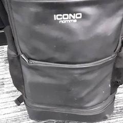 Mochila Zwart , icono namme, ha sido reportado por Arriva Vechtdallijnen con iLost
