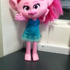 İLost kullanarak Burgers' Zoo tarafından bildirildiği gibi Oyuncak bebek Trolls