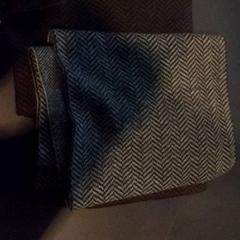 Sjal Grijs bruin, rapporterat av TivoliVredenburg med iLost