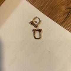 Jewelry, as reported by MEININGER Hotel Marseille Centre la Joliette using iLost