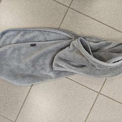 شال grijs,، كما تم الإبلاغ عنه بواسطة Regio Oost-Vlaanderen عبر iLost