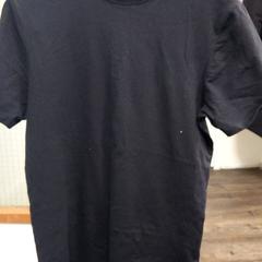 Camicia Black, come riportato da Inntel Hotels Amsterdam Centre utilizzando iLost