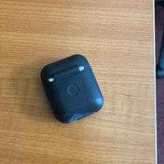 Funda para airpods, segundo informou Arriva Achterhoek-Rivierenland usando iLost