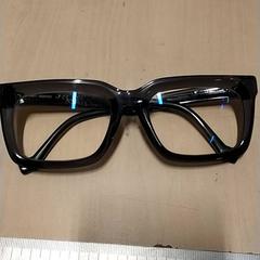 النظارات، كما تم الإبلاغ عنه بواسطة IKEA Zwolle عبر iLost