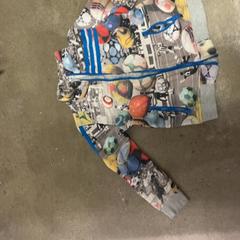 Väst för barn Maat 128, rapporterat av IKEA Utrecht med iLost