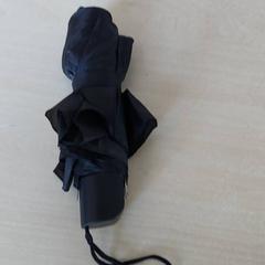 Parapluie Zwart, a été signalé par Regio Oost-Vlaanderen utilisant iLost