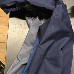 السترة blauw، كما تم الإبلاغ عنه بواسطة Universiteit Gent - Faculteitsbibliotheek LW عبر iLost