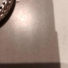 Braccialetto, come riportato da De Efteling utilizzando iLost