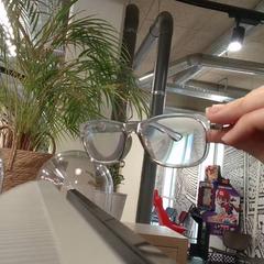 Glasses Lunette, as reported by MEININGER Hotel Bordeaux Gare Saint-Jean using iLost