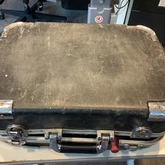 スーツケース がiLostで Gemeente Amsterdam によって報告されました