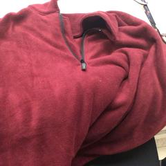 Tröja, rapporterat av Hotel van der Valk Maastricht med iLost