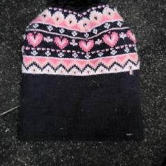 Keps Donkerblauw, roze hartjes, rapporterat av Schaatsbaan Rotterdam med iLost