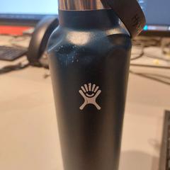 Vannflaske waterfles, som rapportert av TU/e - Receptie Neuron ved bruk av iLost