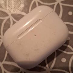 Custodia per cuffie wit, come riportato da RRReis IJssel-Vecht Lelystad utilizzando iLost