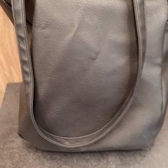 Taška, jak nahlášeno Rotterdam The Hague Airport pomocí iLost