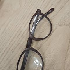 Glasögon, rapporterat av IKEA Liège med iLost