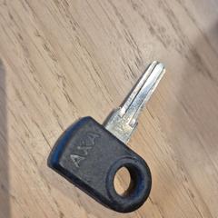 Kľúč fiets sleutel AXA, ako bolo nahlásené Poppodium 013 pomocou iLost