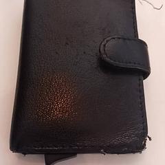 Portefeuille, a été signalé par RRReis IJssel-Vecht utilisant iLost