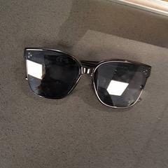 Sunglasses, as reported by Breng Nijmegen using iLost