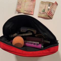 Håndveske, som rapportert av Silver Sands Beach ved bruk av iLost