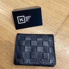 財布 Tosun がiLostで Stad Hasselt によって報告されました