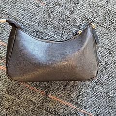 Taška, ako bolo nahlásené Connexxion Amstelveen pomocou iLost