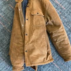 ジャケット がiLostで Connexxion Amstelland-Meerlanden Schiphol Zuid によって報告されました