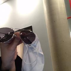 Solbriller, som rapportert av MEININGER Hotel Vienna Downtown Franz ved bruk av iLost