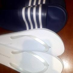 Badeschuhe, gemeldet von Grand Hotel Amrath Kurhaus über iLost