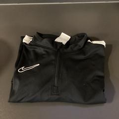 Casaco de criança Nike, schwarz, como reportado por MEININGER Hotel Dresden Zentrum utilizando o iLost