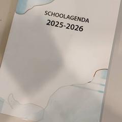 Schulmaterial - Schoolagenda Benson, gemeldet von Regio West-Vlaanderen über iLost