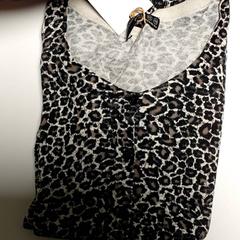 Kleding - blouse met luipaard print, rapporterat av Centraal magazijn med iLost