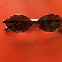 Sonnenbrille, gemeldet von MEININGER Hotel Heidelberg Hauptbahnhof über iLost