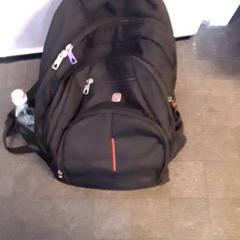 Sac à dos Zwart, a été signalé par EBS Tramplein utilisant iLost