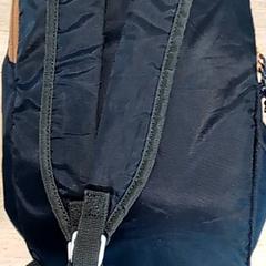 Ryggsäck, rapporterat av Regio Antwerpen - Brussel med iLost